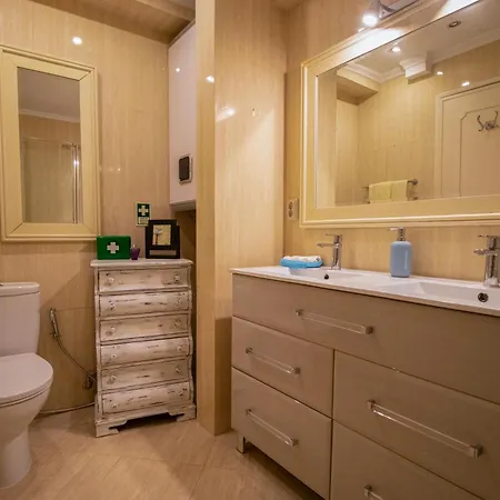 Cocas House Ii - * Almada